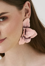 Cargar imagen en el visor de la galería, Aretes Luma rosa