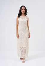 Bild in den Galerie-Viewer laden, Chao Dress - studio photograph 04