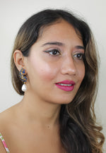 Load image into Gallery viewer, golden frosty pearl earrings Bombay Sunset