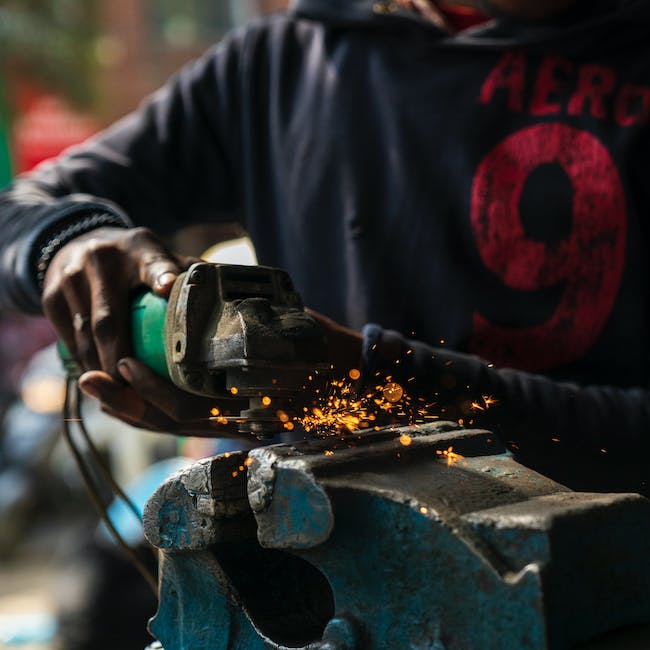 Accessorizing your workwear: be sunset in the professional world