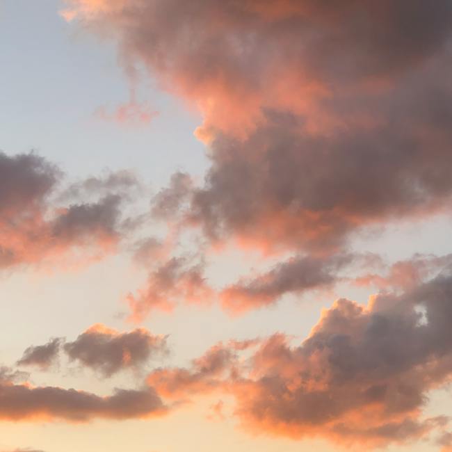 Accessorizing for confidence: stories from be sunset wearers