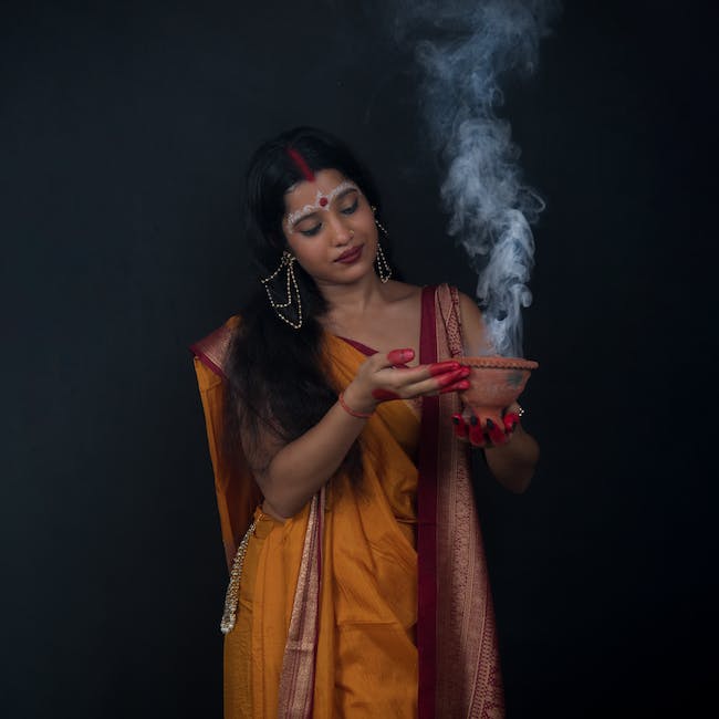 Spotlight on regional variations of kundan jewelry in india