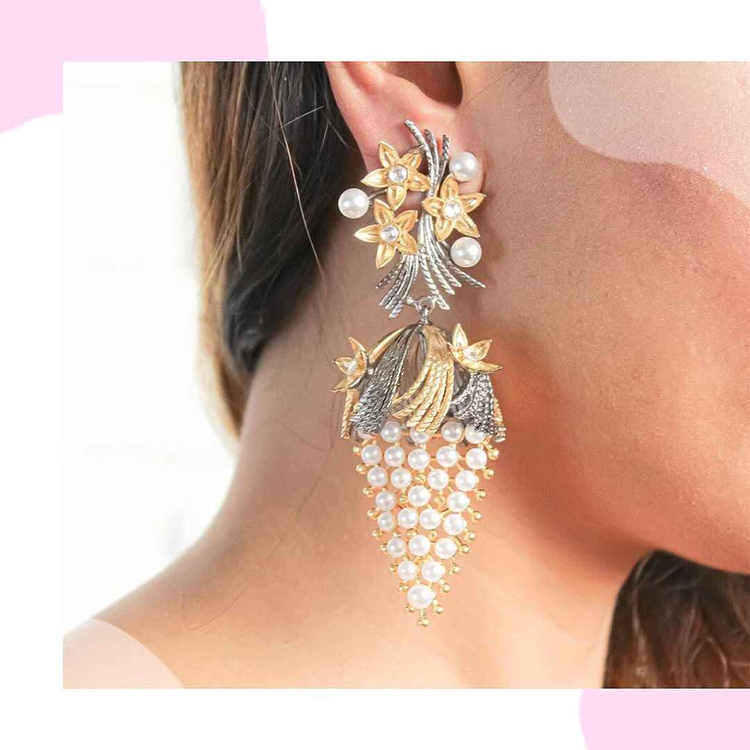 Pendientes con perlas:  combinaciones exclusivas para la mujer del siglo xxi