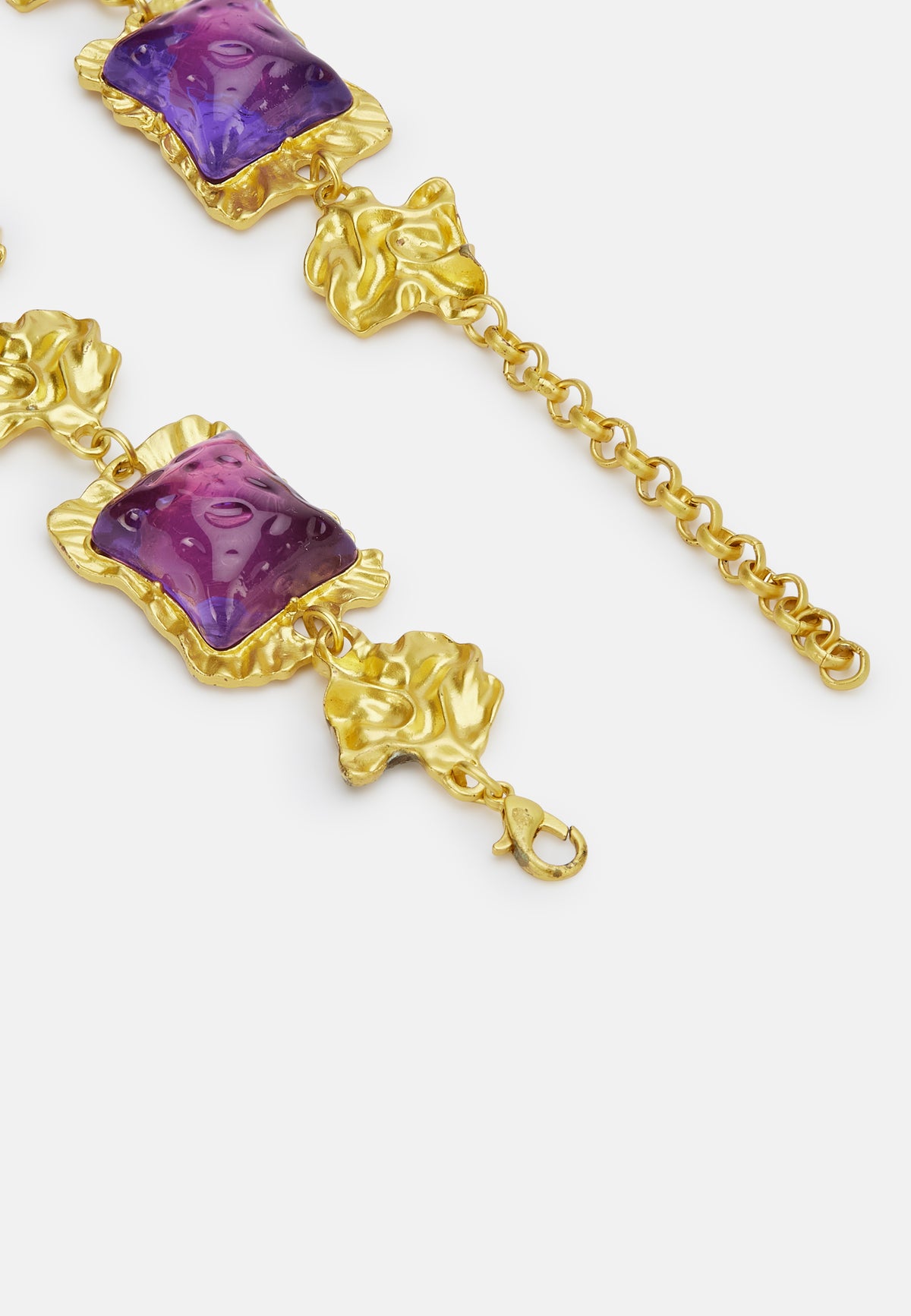 Dilo Necklace