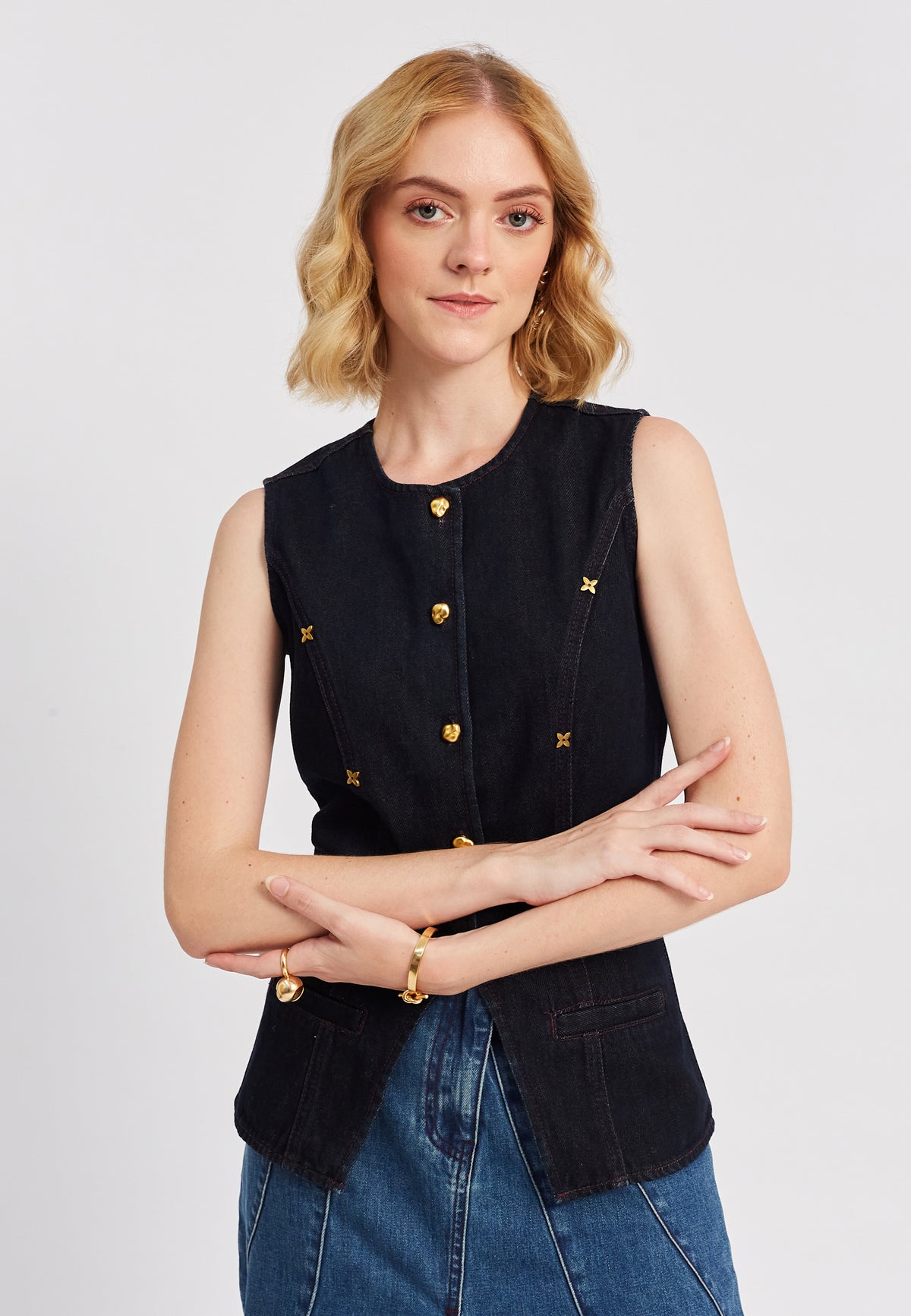 Vasca vest