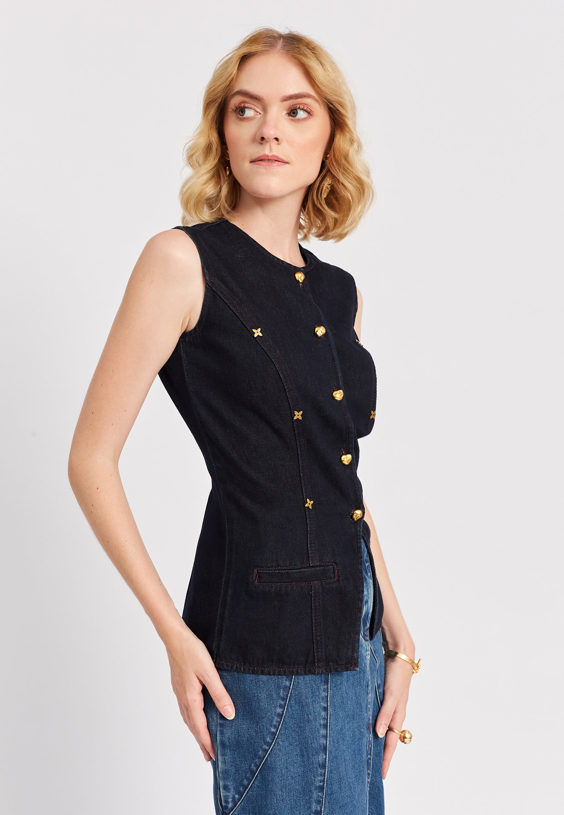 Vasca Vest