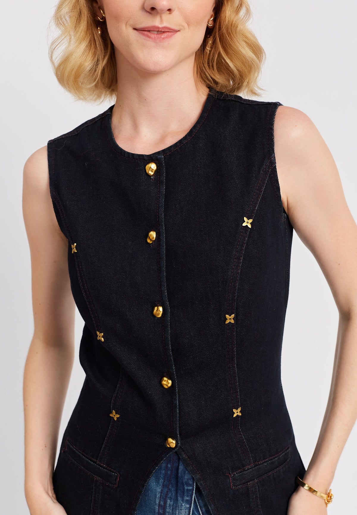 Vasca vest