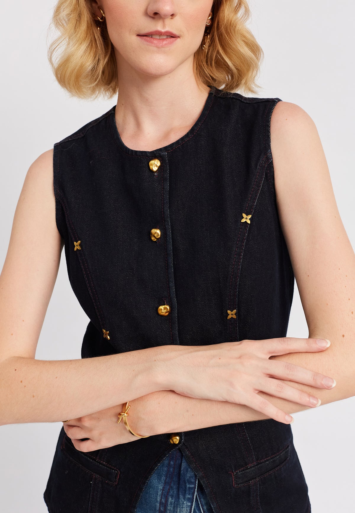 Vasca vest