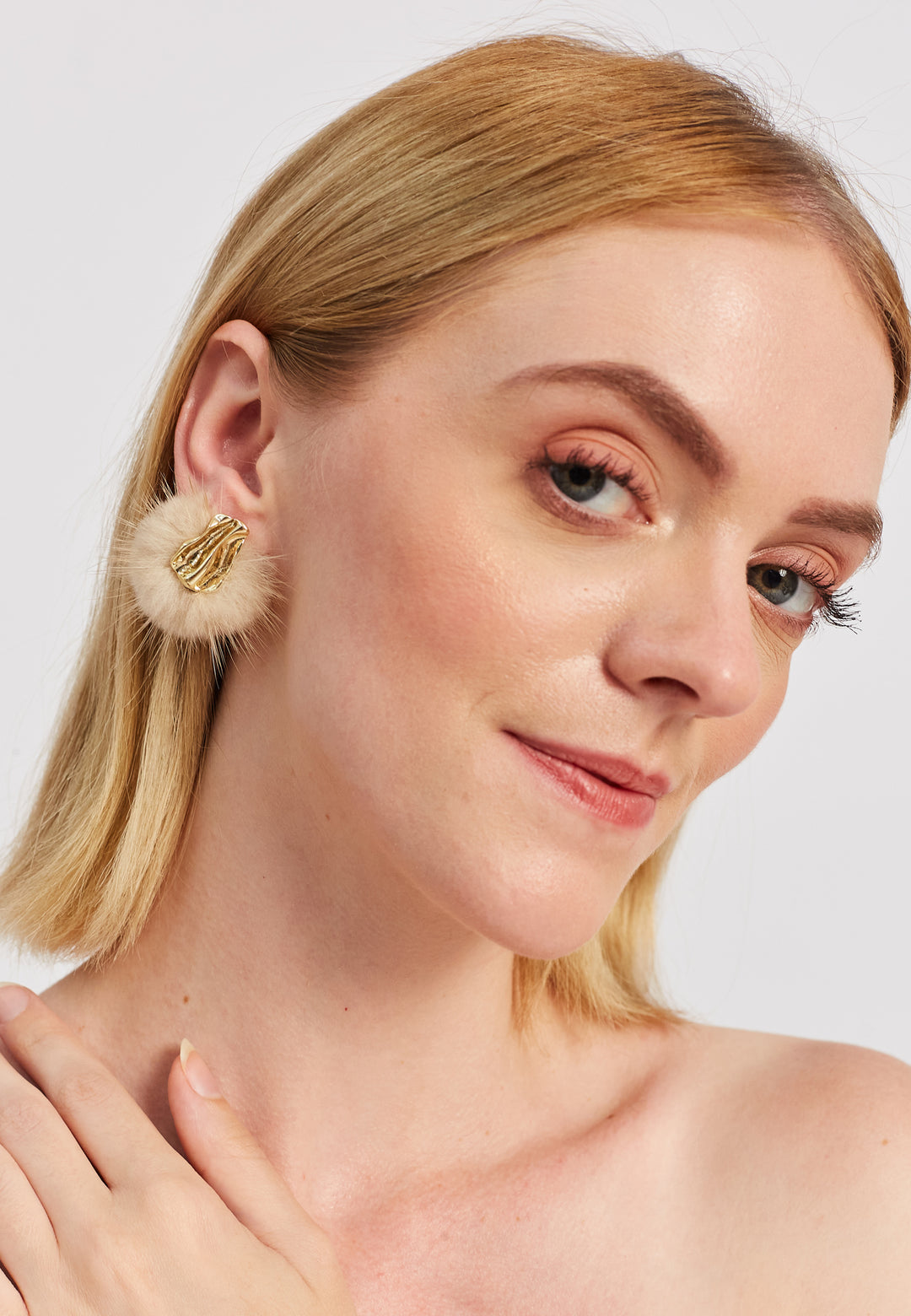 Dara Earrings