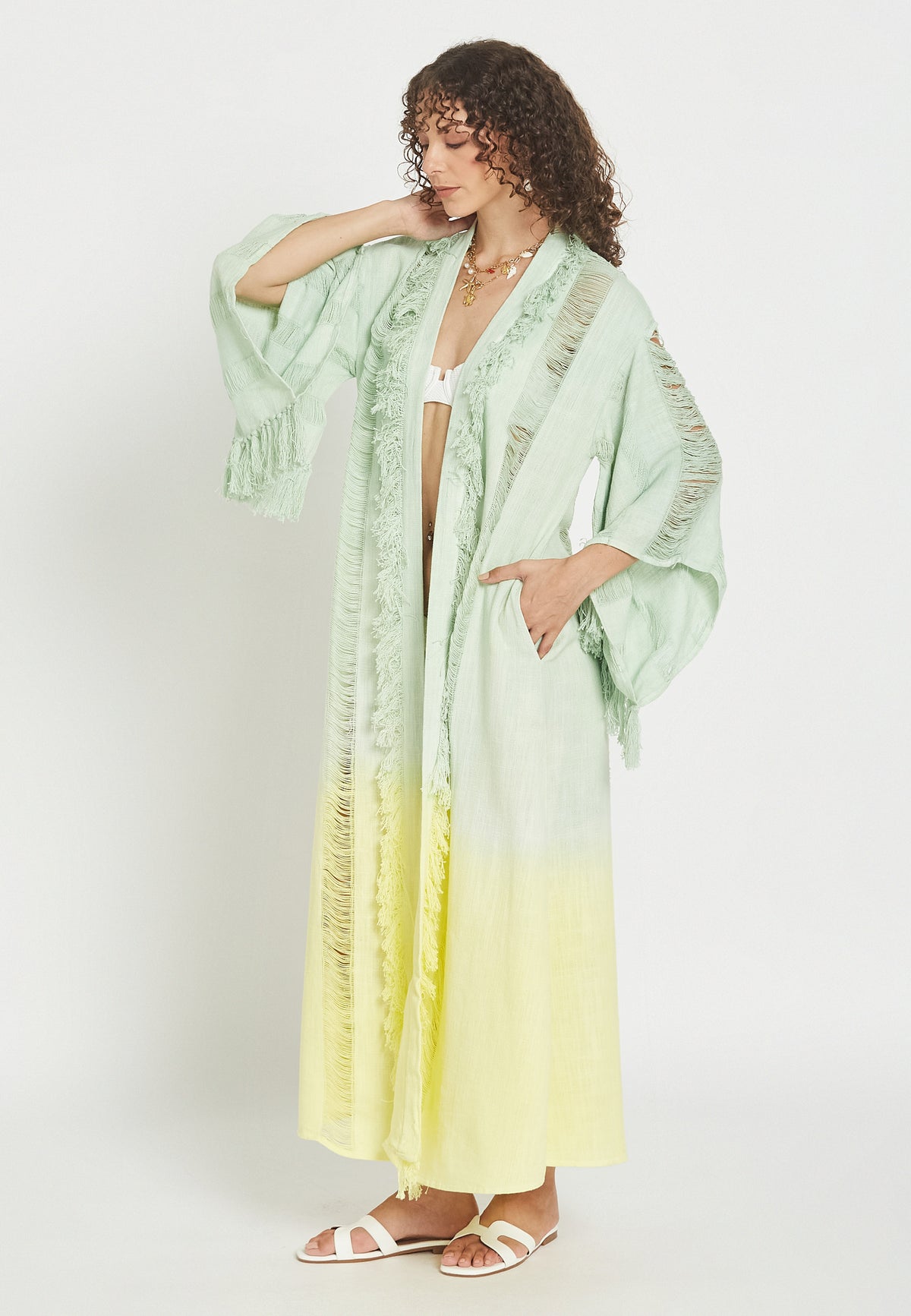 Dore green poncho