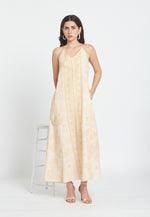Carregar imagem no visualizador da Galeria, Gardenia Butterfly Dress
