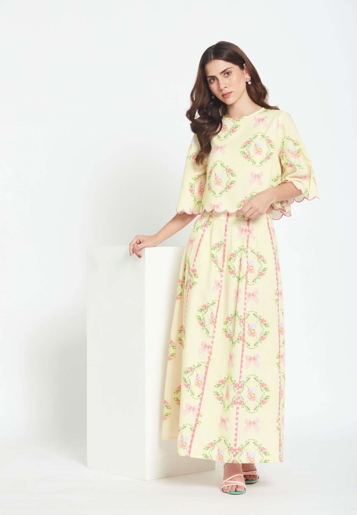 Sole hibiscus skirt