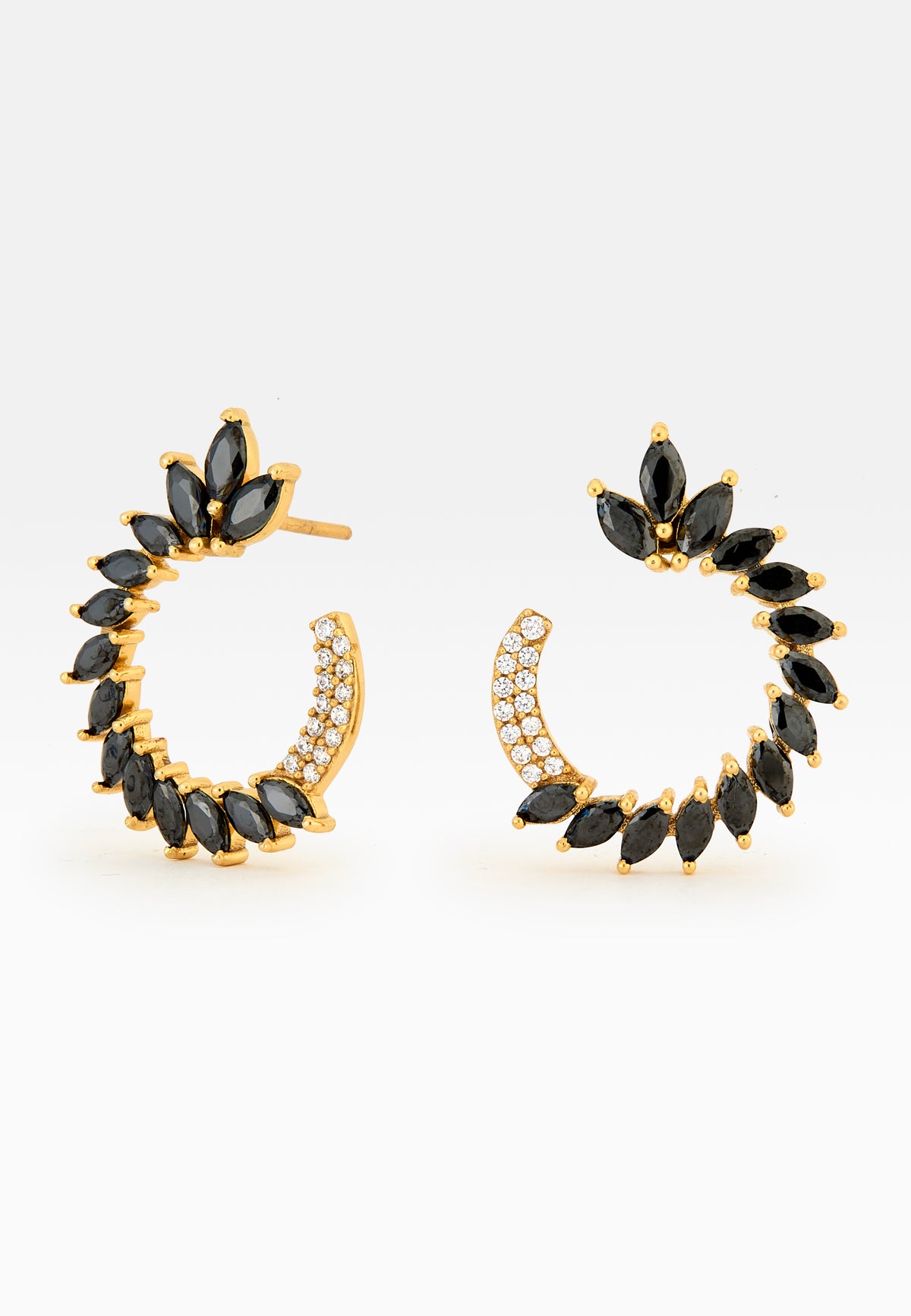 Golden viper black earring
