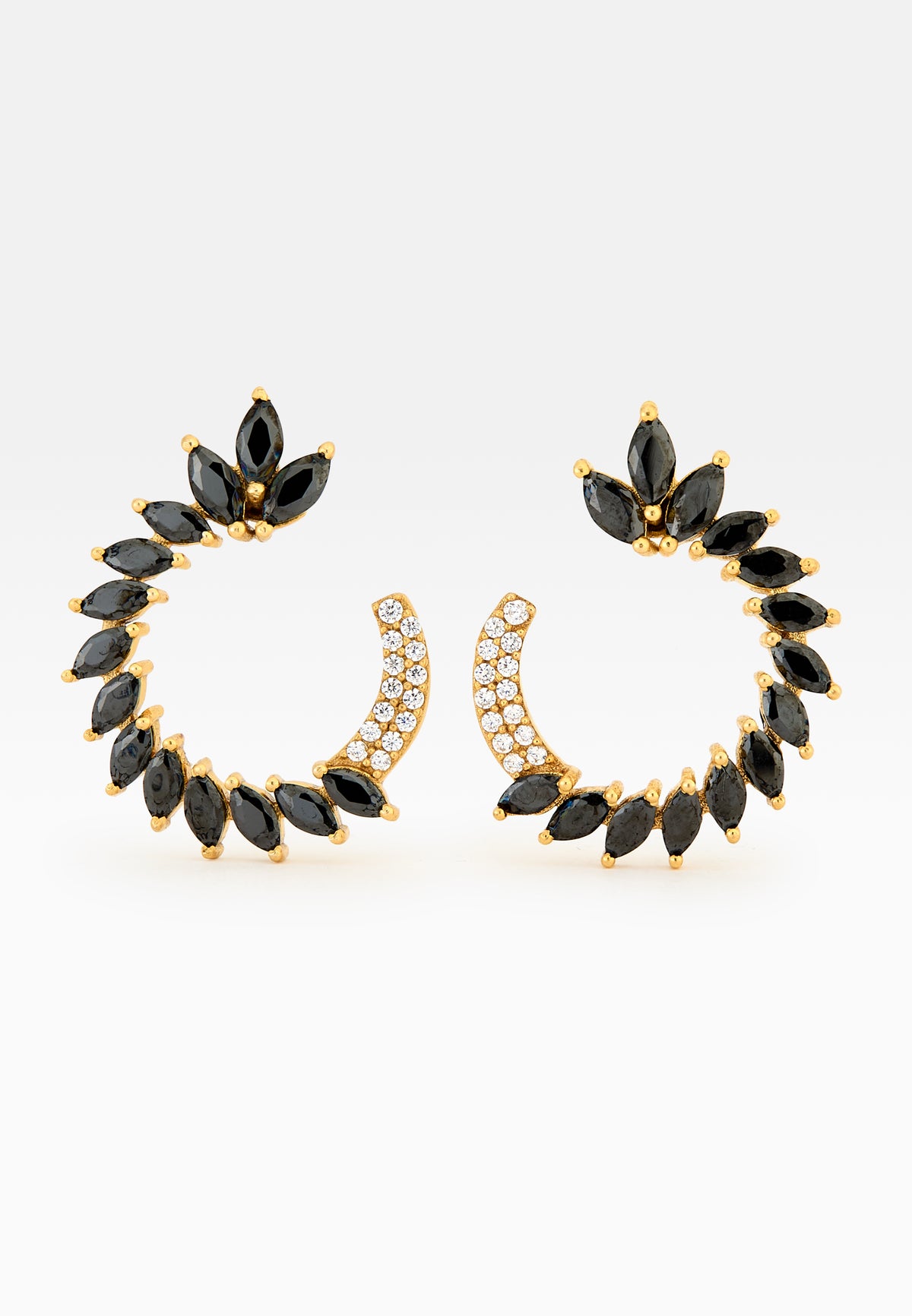 Golden viper black earring