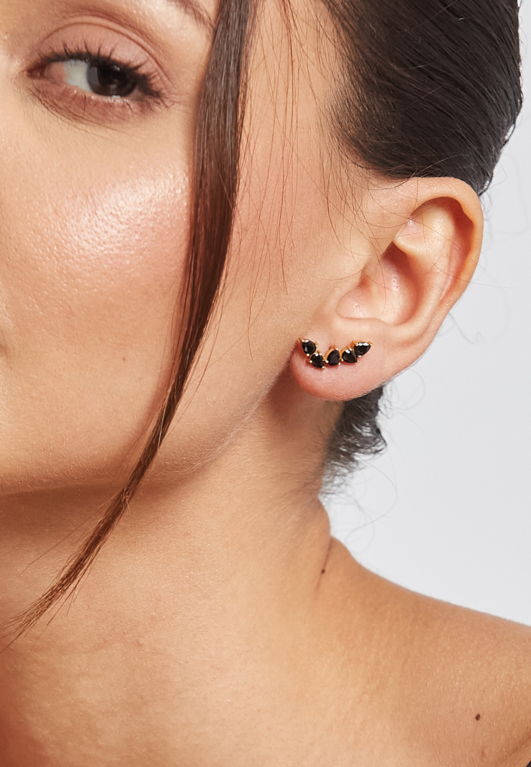 Gondola Black Earrings