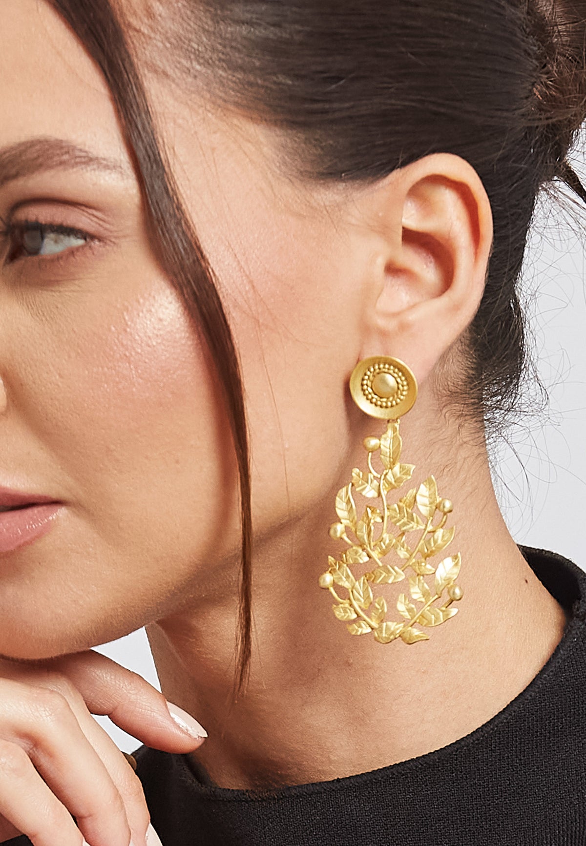 Golden spring party earrings