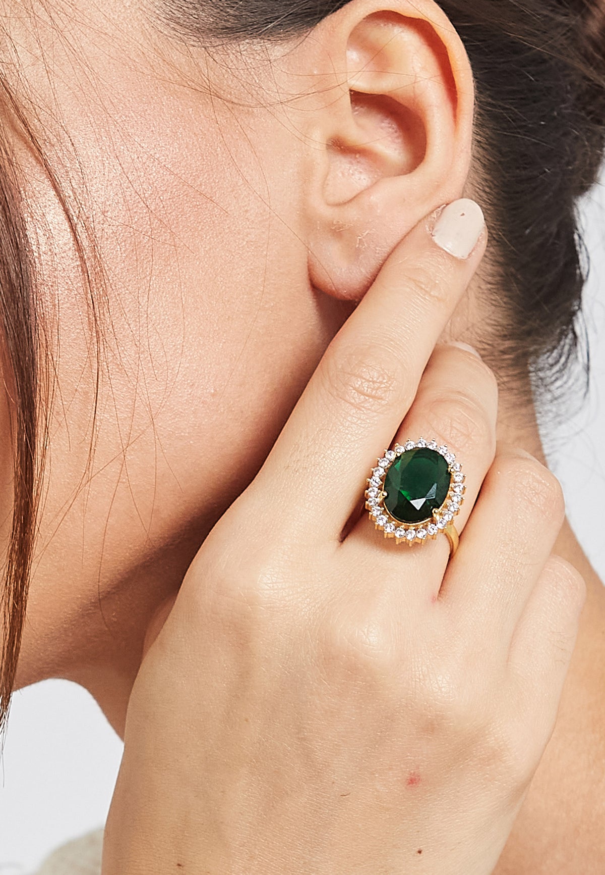 Beauty green ring