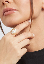 Load image into Gallery viewer, Amira Pearl Ring
