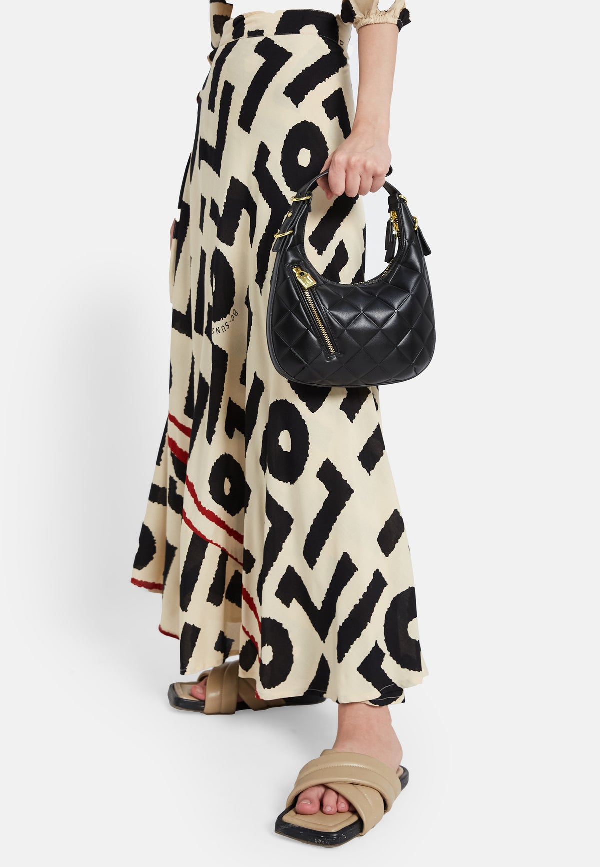 Quilted shoulder bag