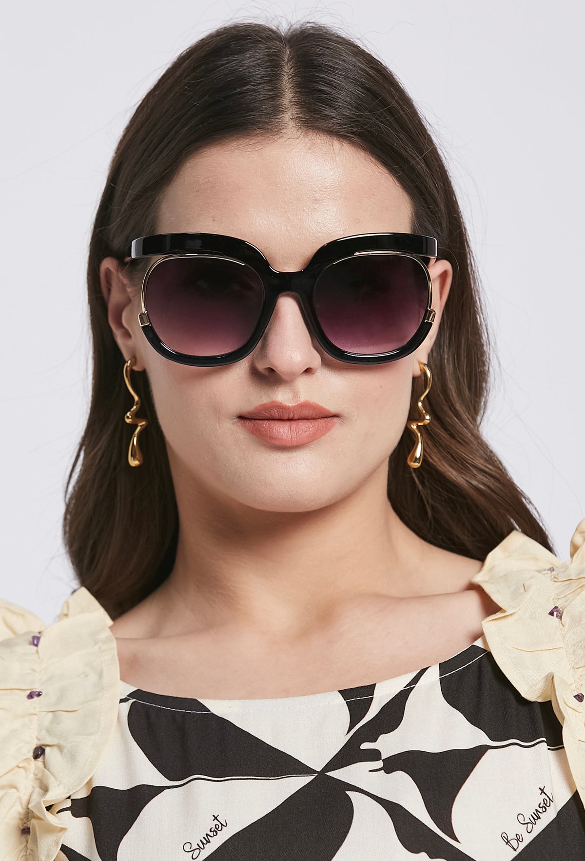 Veraine Black Sunglasses