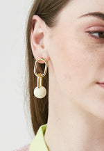 Carregar imagem no visualizador da Galeria, Duna Cream Earrings
