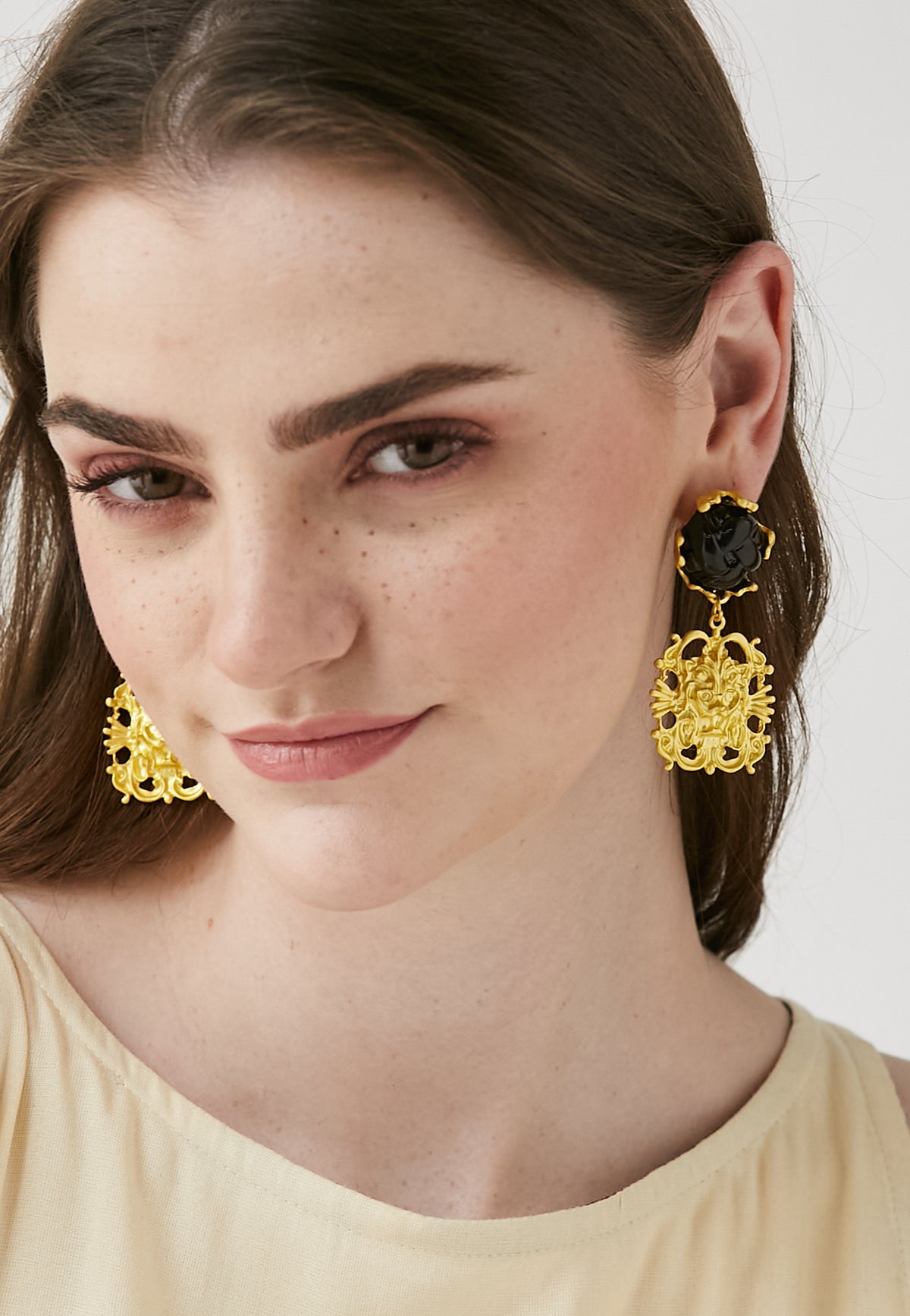 Sela Earrings