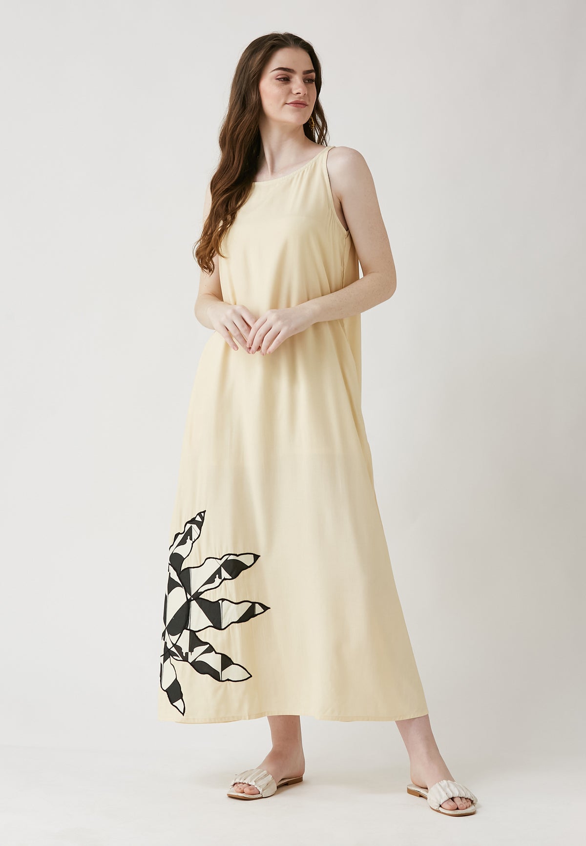 Alani Beige Kleid