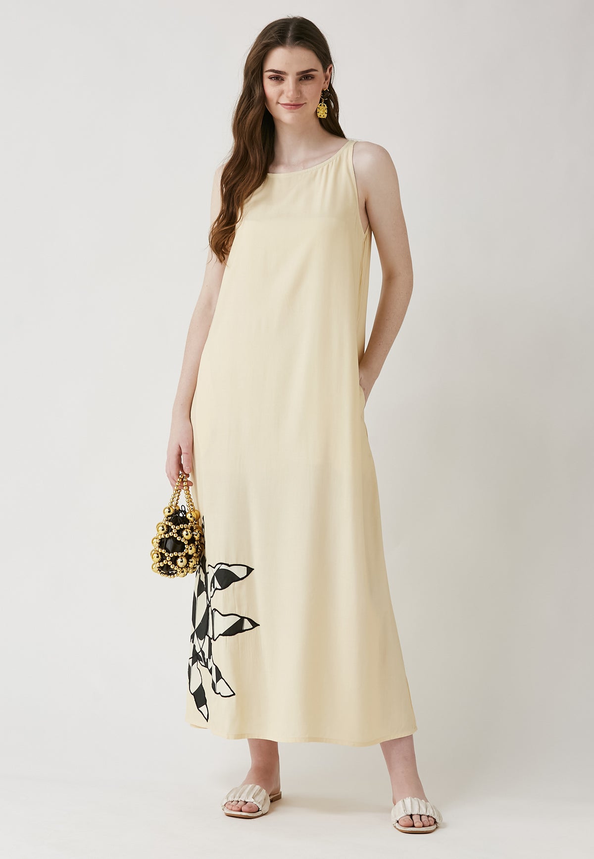 Alani beige kleid