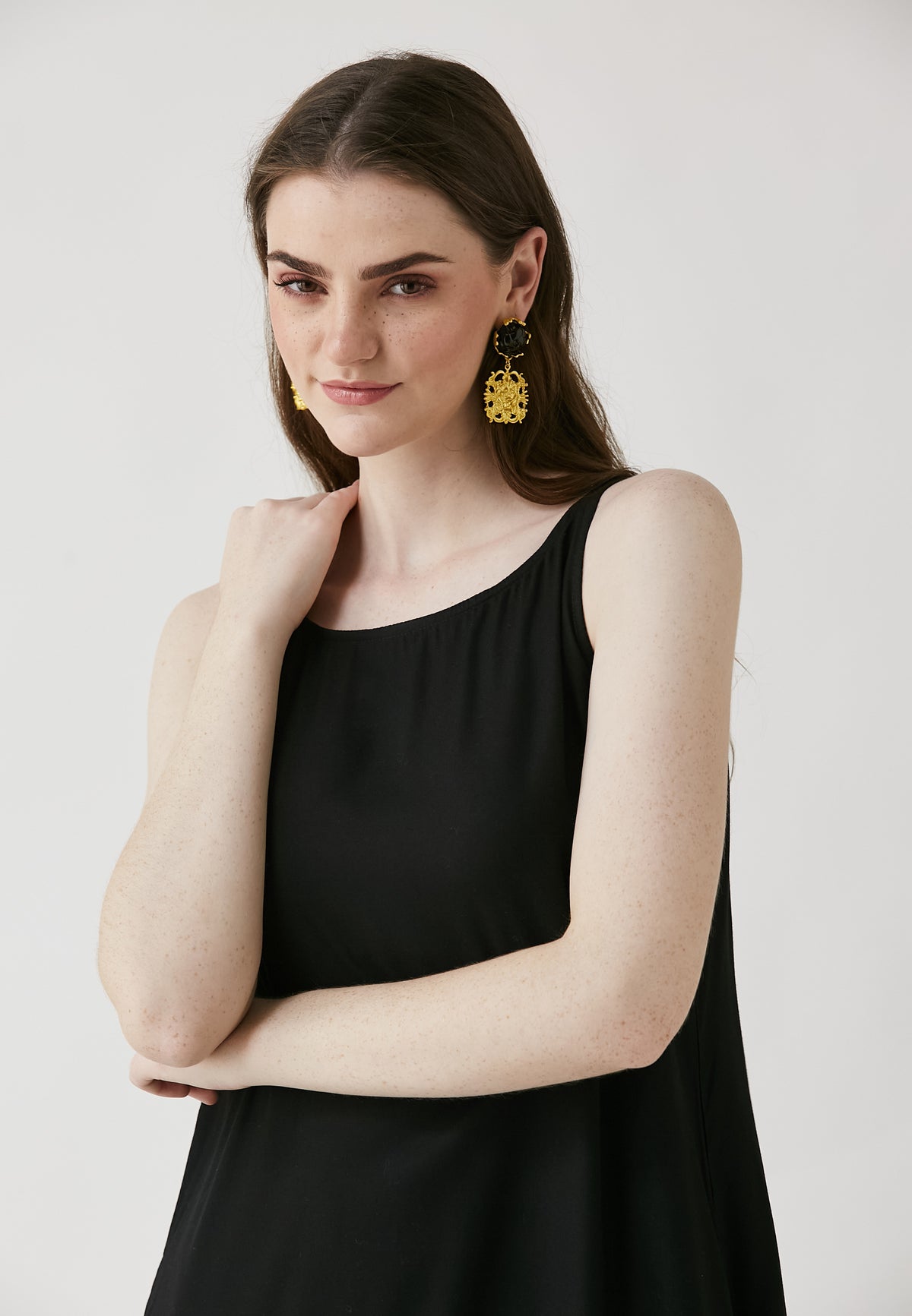Alani schwarzes kleid