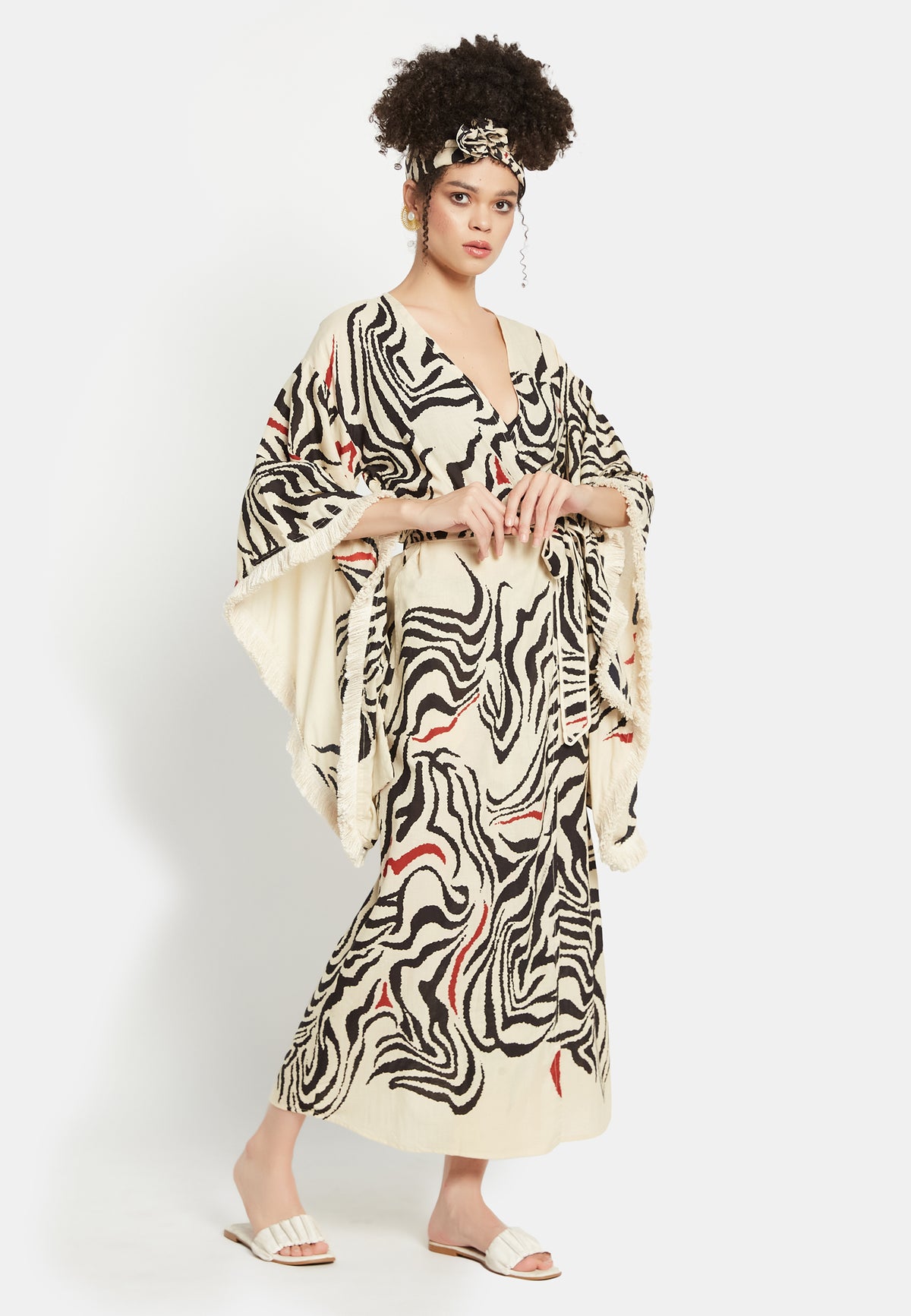 Verhüllter Lila Kimono