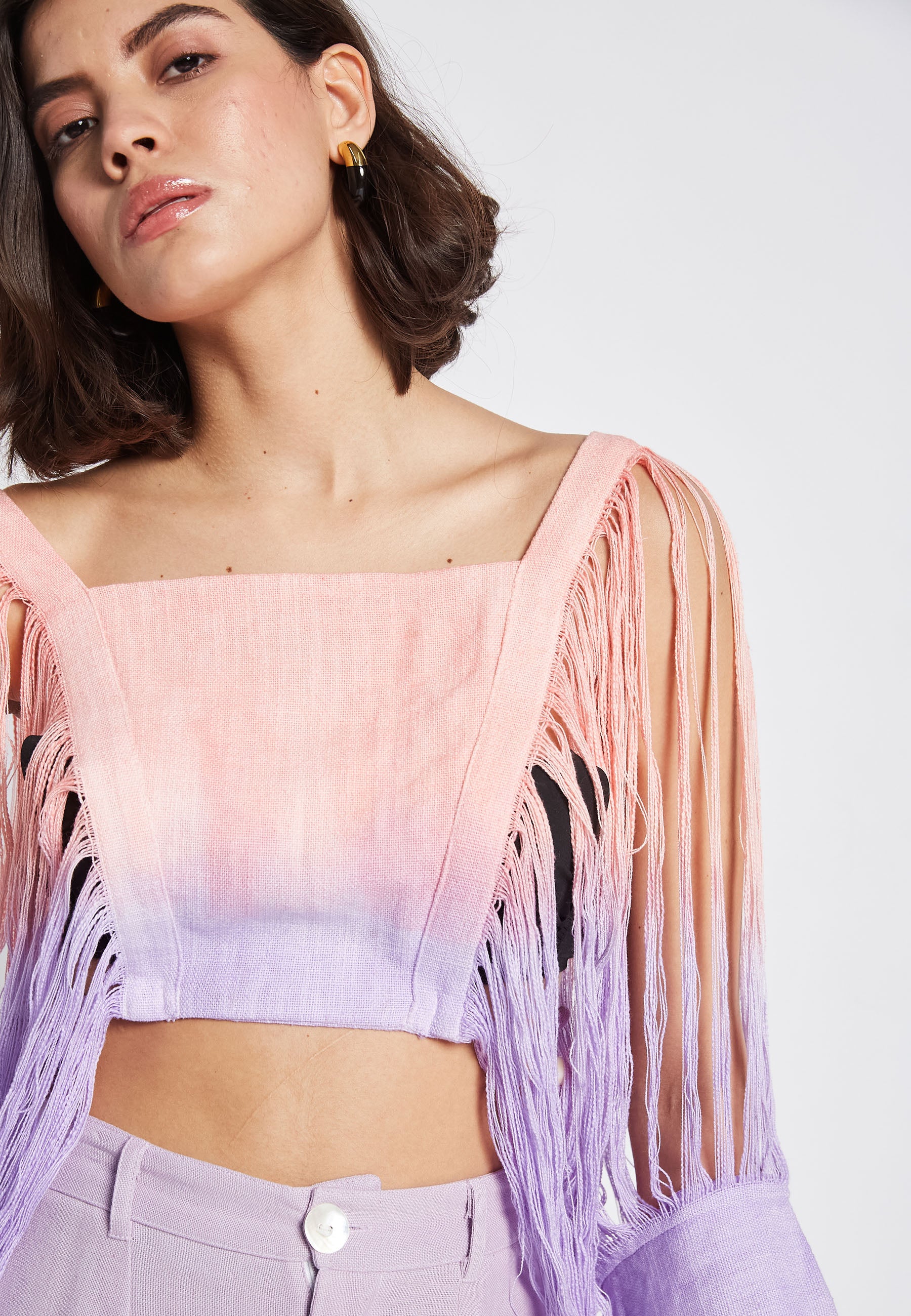 Parte superior de melocotón iluminada por el sol