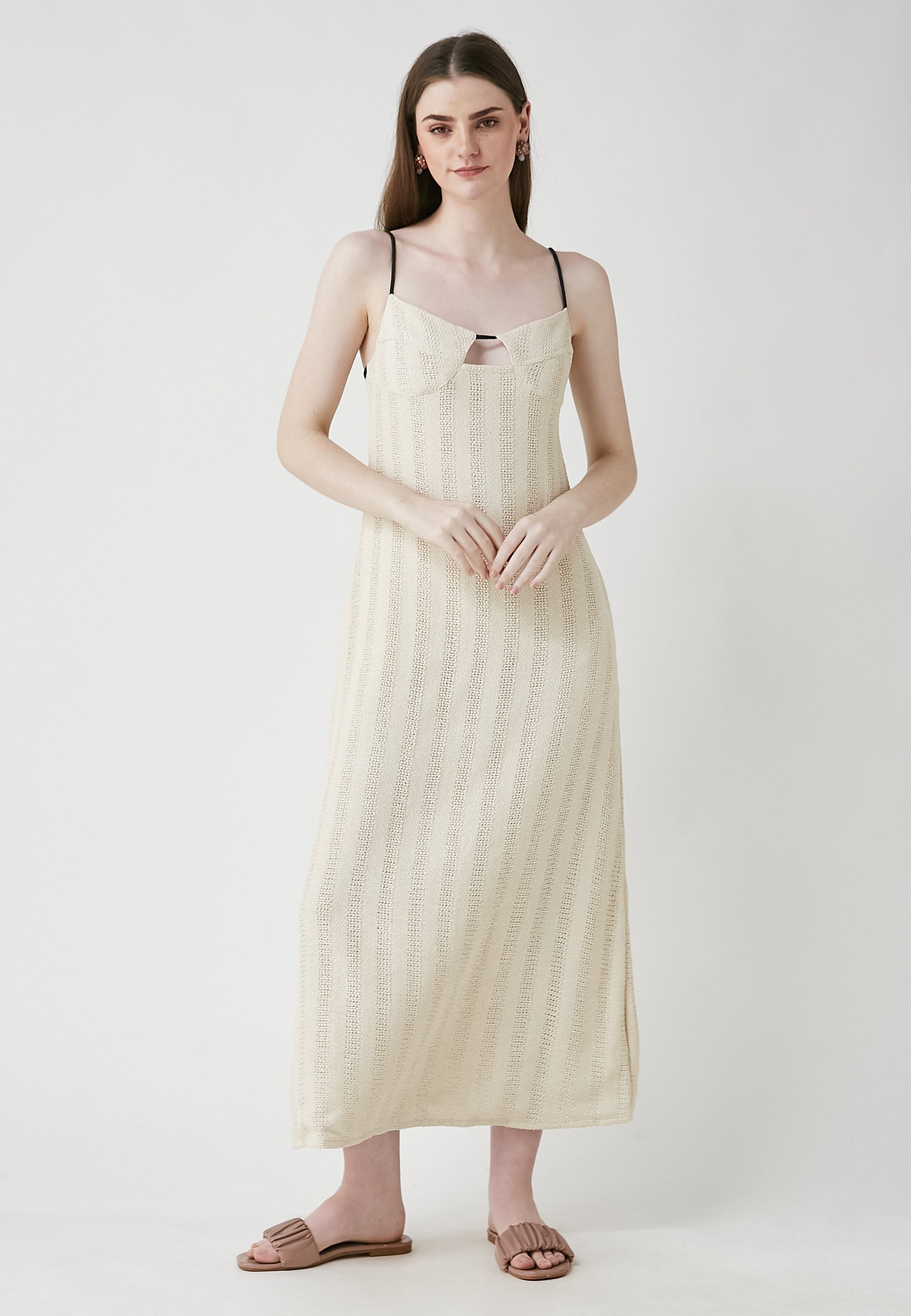 Vestido beige Aria Mai