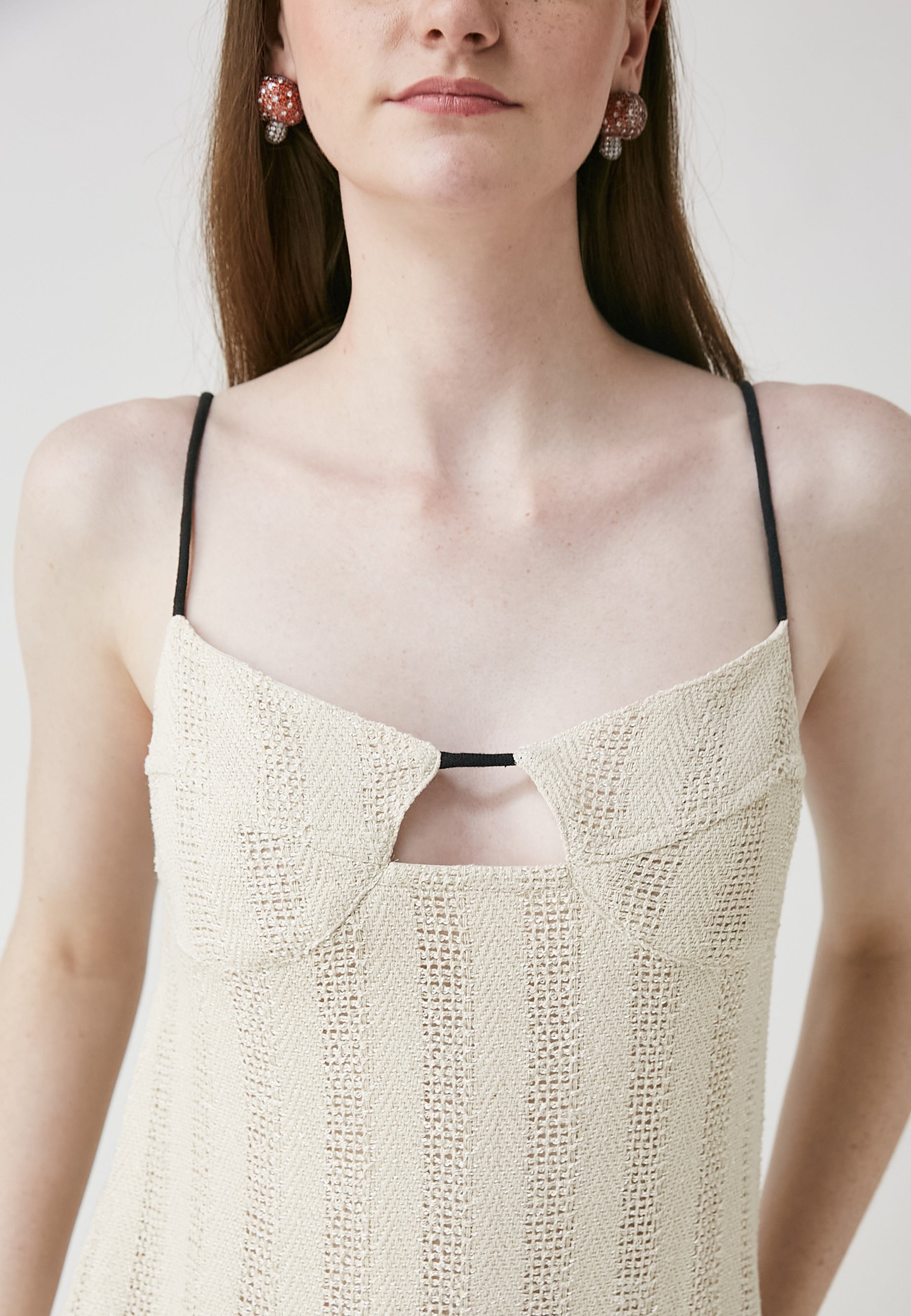 Vestido beige Aria Mai