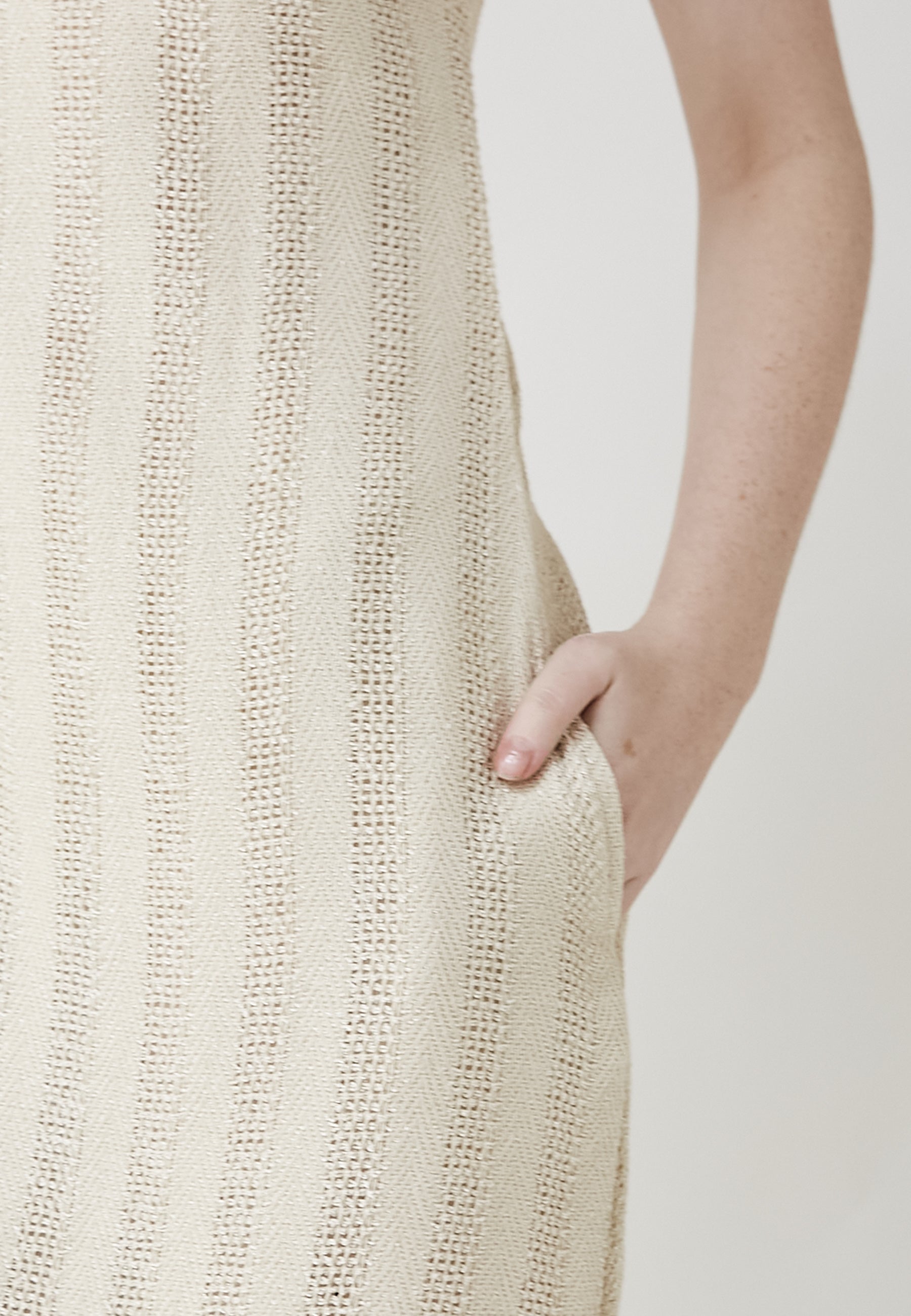 Vestido beige Aria Mai