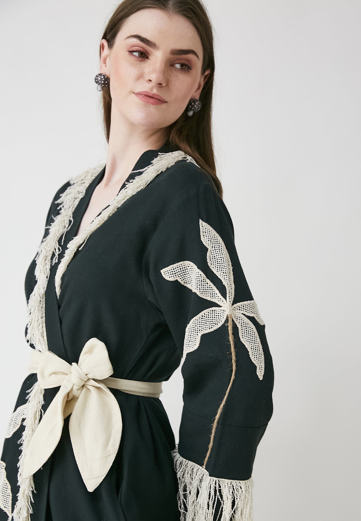 Kurzer schwarzer Kimono „Hori“