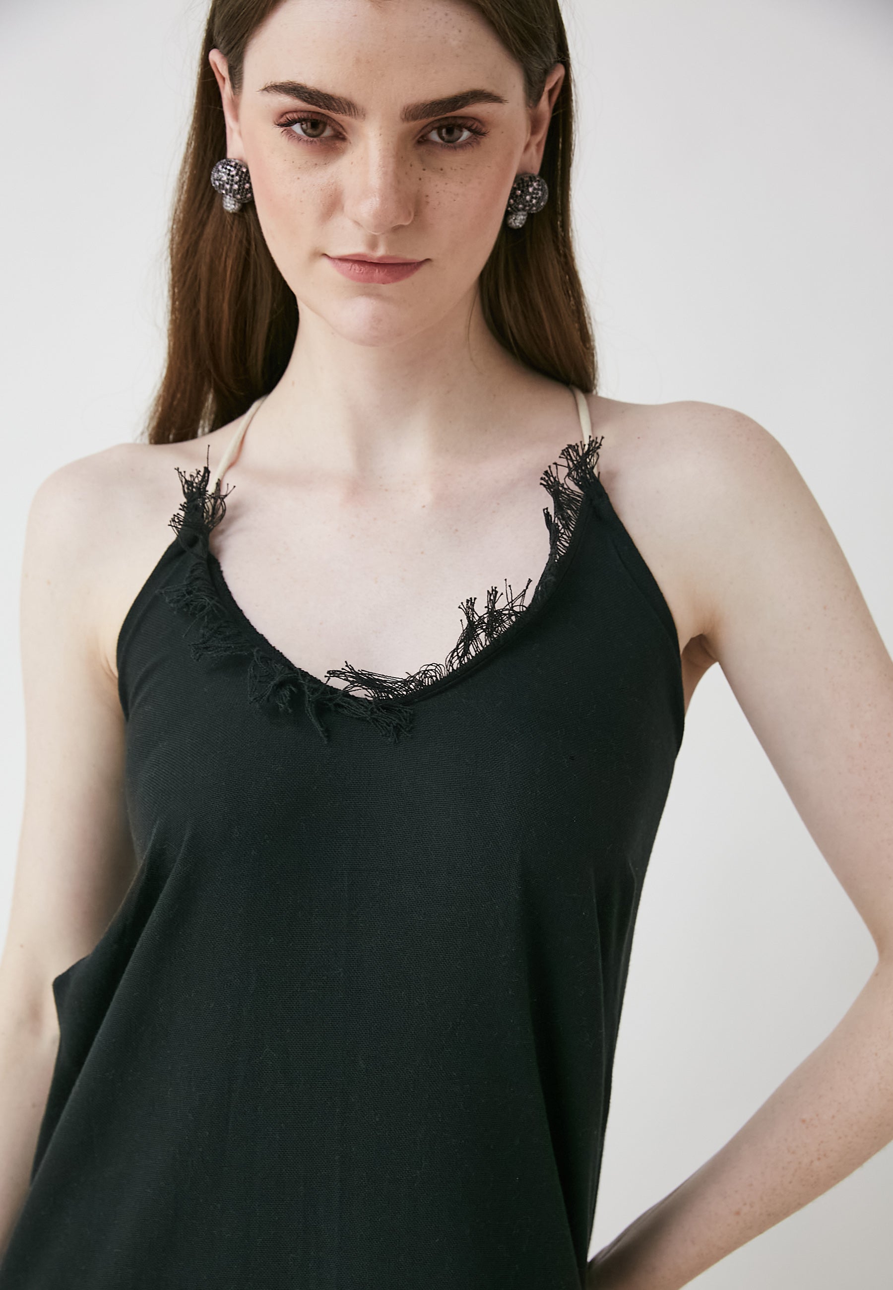 Vestido largo negro tropical