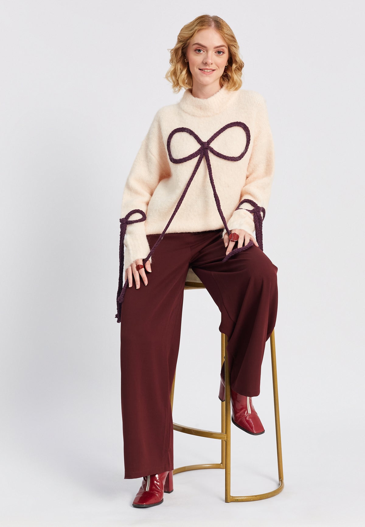 Pullover mit Schleife