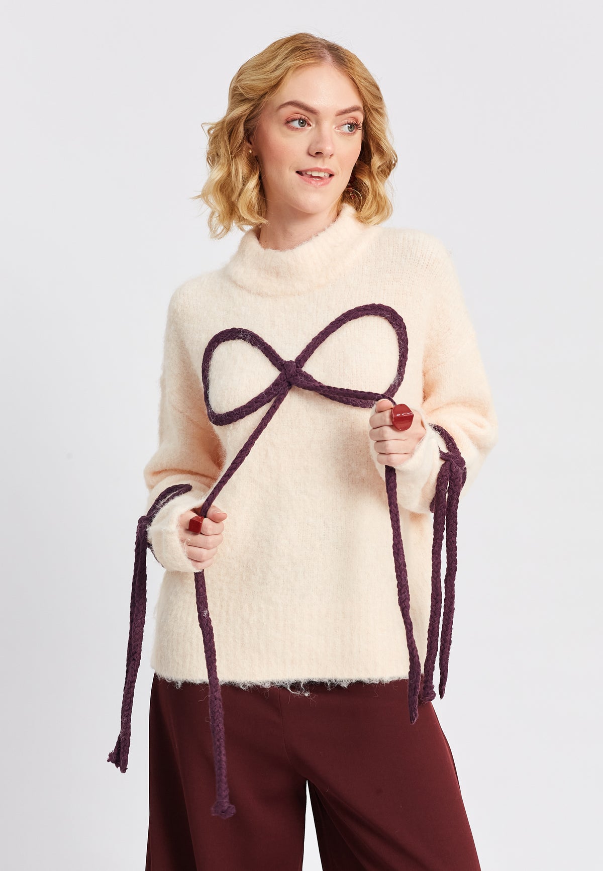 Pullover mit Schleife
