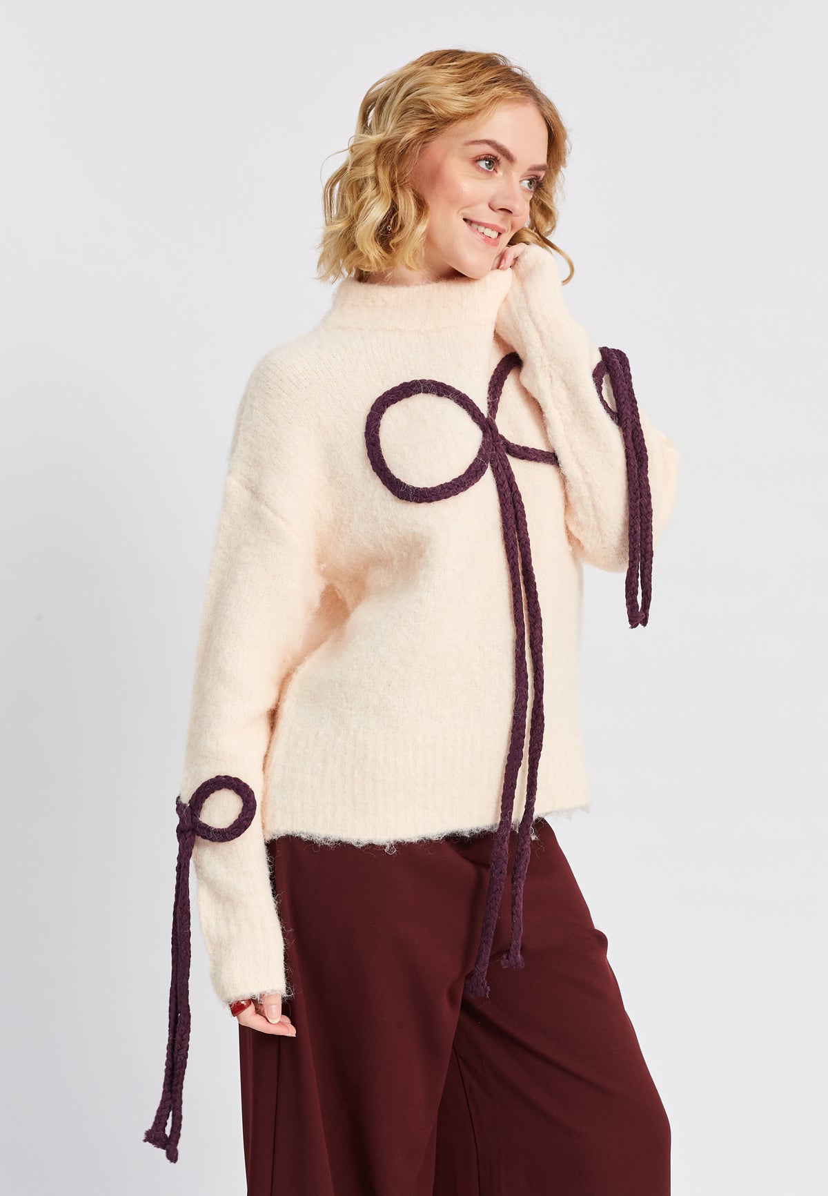 Pullover mit Schleife
