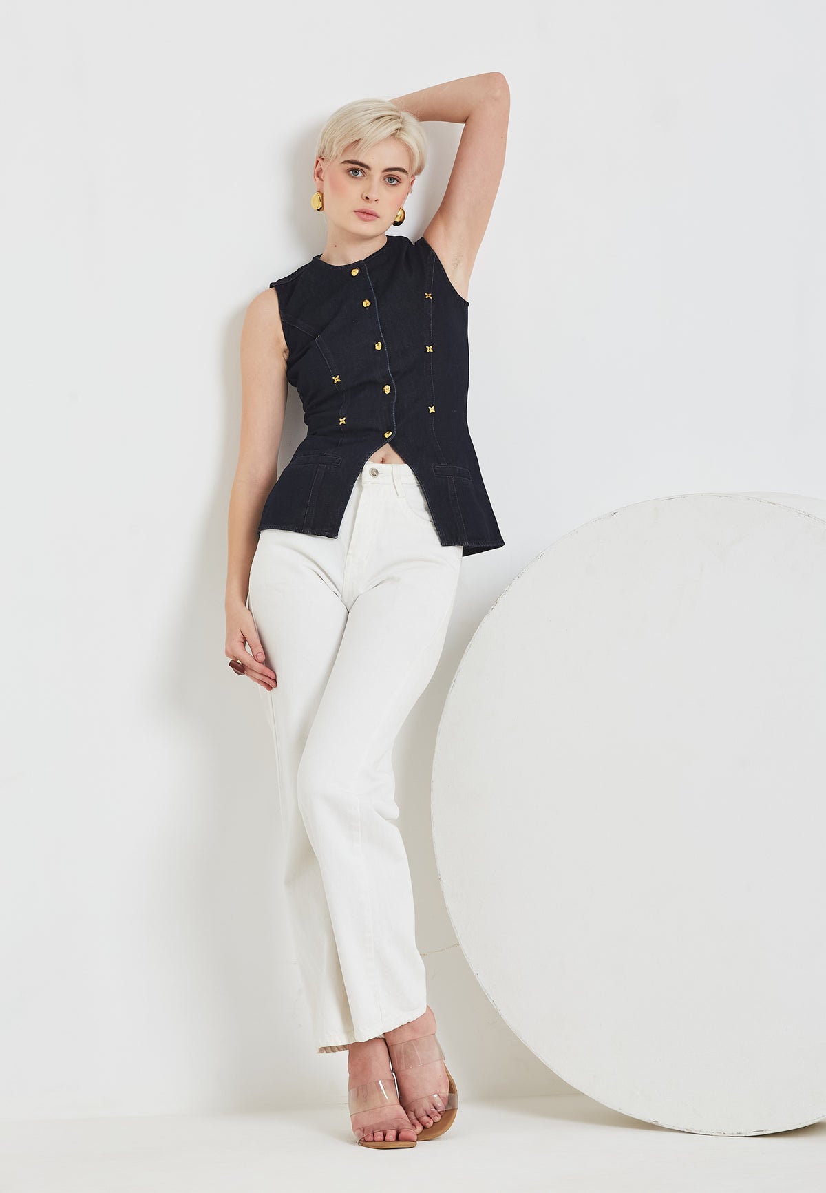 Vasca vest