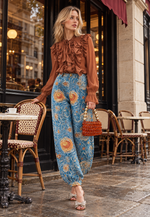 Load image into Gallery viewer, Fien Handbag — Parisian café full editorial — 20261010
