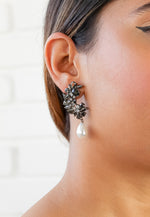 Bild in den Galerie-Viewer laden, frosty pearl earrings below 50 big bridal bride bridesmaid Bombay Sunset
