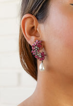 Bild in den Galerie-Viewer laden, frosty pearl earrings below 50 big bridal bride bridesmaid Bombay Sunset
