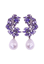 Bild in den Galerie-Viewer laden, frosty pearl earrings below 50 big bridal bride bridesmaid Bombay Sunset
