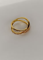 Cargar imagen en el visor de la galería, anillo gold maldives x de Bombay Be Sunset
