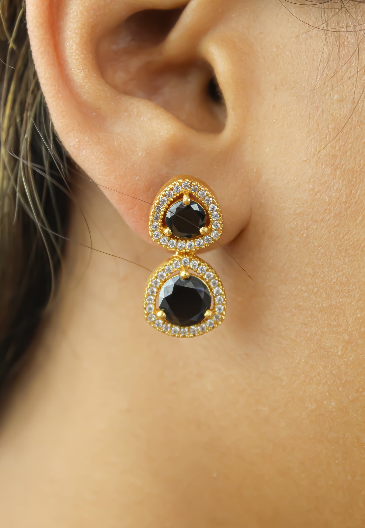 Nikobar stone earrings below 50 boda bodas fiesta invitada bombay sunset