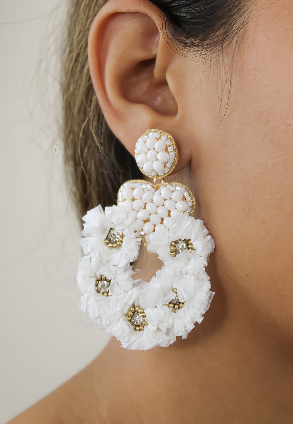 Amancio white earrings bombay sunset