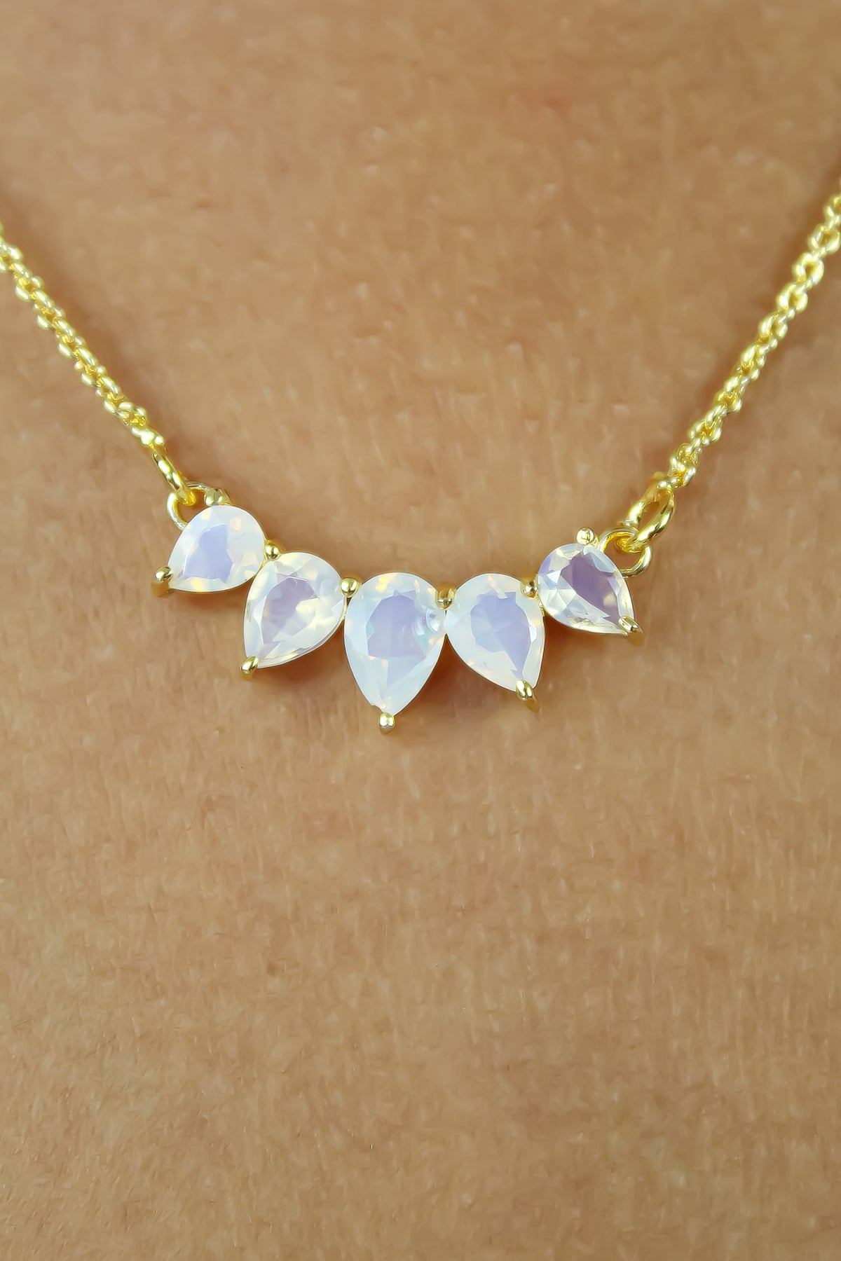 Sahara pendant necklace bombay sunset