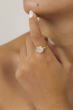 Load image into Gallery viewer, uzza ring Bombay Sunset
