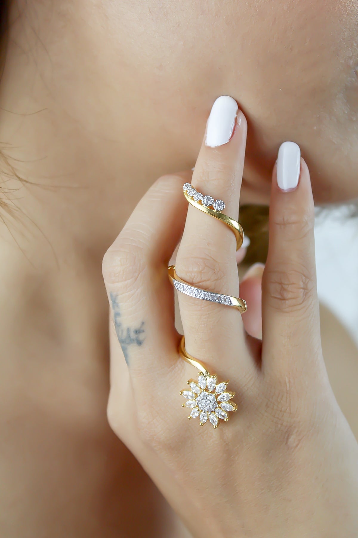Passion flower climbing ring bombay sunset